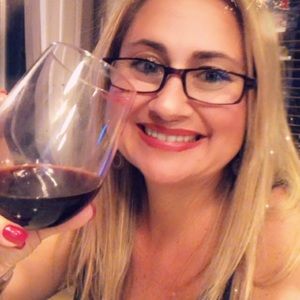 Meet your Posher, Ana